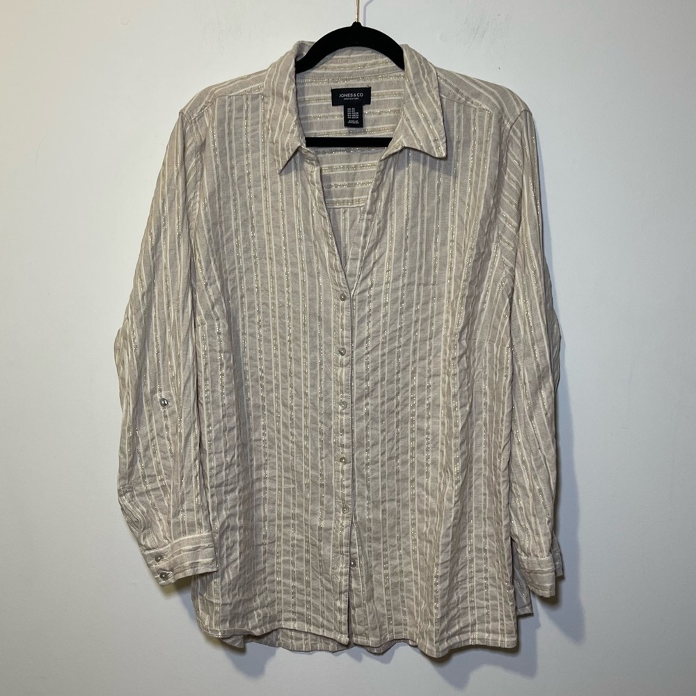 Jones & Co Women's cream metallic button down long sleeve linen blend top in 2X